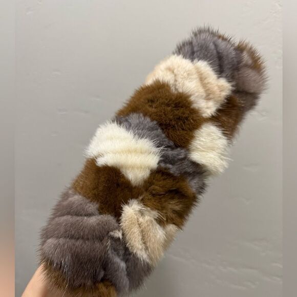 Colorblock Handmade Real Mink Fur Kisslock Clutch/Wristlet/Crossbody - Picture 14 of 15